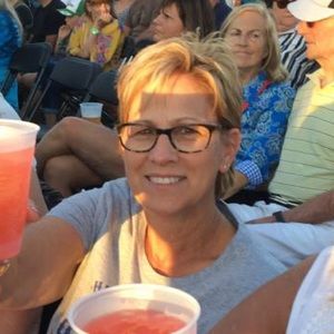 Meet your Posher, Bobbie